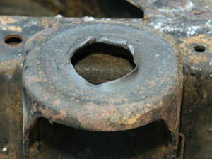 Rostloch, Rahmen, rust, frame, Nissan, nissan, Patrol, patrol, Safari, safari, Patrol GR, patrol gr, Safari GR, safari gr, GR, gr, KR, kr, Patrol GQ, patrol gq, Safari GQ, safari gq, GQ, gq, Y60, y60, JRY60, jry60, JRLY60, jrly60, VRGY60, vrgy60, ARGY60, argy60, TD42, td42, 4.2-Liter, 4.2 Litre, 4.2 litre, 4,2-Liter, Sechszylinder, Inlinesix, inlinesix, high roof, Hochdach, Jeep, jeep, Wrangler, wrangler, TJ, tj, Yamaha, Kodiak, yamaha, kodiak, 4x4, 4WD, 4wd, four wheel drive, AWD, awd, Offroad, offroad, Off Road, OFF ROAD, off road, offroader, Allradler, Allradantrieb, Gel&auml;ndeuntersetzung, Reduktion, low gears, Differenzialsperre, Differentialsperre, locker, Gelaendewagen, Gel&auml;ndewagen, Reisen, reisen, travel, Expedition, expedition, Tour, tour, Tuning, tuning, tune, Zubeh&ouml;r, equipment