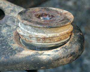 Rostloch, Rahmen, rust, frame, Nissan, nissan, Patrol, patrol, Safari, safari, Patrol GR, patrol gr, Safari GR, safari gr, GR, gr, KR, kr, Patrol GQ, patrol gq, Safari GQ, safari gq, GQ, gq, Y60, y60, JRY60, jry60, JRLY60, jrly60, VRGY60, vrgy60, ARGY60, argy60, TD42, td42, 4.2-Liter, 4.2 Litre, 4.2 litre, 4,2-Liter, Sechszylinder, Inlinesix, inlinesix, high roof, Hochdach, Jeep, jeep, Wrangler, wrangler, TJ, tj, Yamaha, Kodiak, yamaha, kodiak, 4x4, 4WD, 4wd, four wheel drive, AWD, awd, Offroad, offroad, Off Road, OFF ROAD, off road, offroader, Allradler, Allradantrieb, Gel&auml;ndeuntersetzung, Reduktion, low gears, Differenzialsperre, Differentialsperre, locker, Gelaendewagen, Gel&auml;ndewagen, Reisen, reisen, travel, Expedition, expedition, Tour, tour, Tuning, tuning, tune, Zubeh&ouml;r, equipment