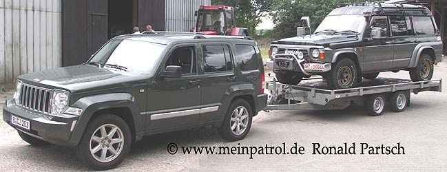 Fumoruso, trailer, Jeep, Cherokee, KK, 2.8 CRD, Nissan, nissan, Patrol, patrol, Safari, safari, Patrol GR, patrol gr, Safari GR, safari gr, GR, gr, KR, kr, Patrol GQ, patrol gq, Safari GQ, safari gq, GQ, gq, Y60, y60, JRY60, jry60, JRLY60, jrly60, VRGY60, vrgy60, ARGY60, argy60, TD42, td42, 4.2-Liter, 4.2 Litre, 4.2 litre, 4,2-Liter, Sechszylinder, Inlinesix, inlinesix, high roof, Hochdach, Jeep, jeep, Wrangler, wrangler, TJ, tj, Yamaha, Kodiak, yamaha, kodiak, 4x4, 4WD, 4wd, four wheel drive, AWD, awd, Offroad, offroad, Off Road, OFF ROAD, off road, offroader, Allradler, Allradantrieb, Gel&auml;ndeuntersetzung, Reduktion, low gears, Differenzialsperre, Differentialsperre, locker, Gelaendewagen, Gel&auml;ndewagen, Reisen, reisen, travel, Expedition, expedition, Tour, tour, Tuning, tuning, tune, Zubeh&ouml;r, equipment