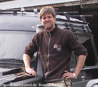 Tim, w&auml;scht, Fumoruso, Fumoruso, trailer, Jeep, Cherokee, KK, 2.8 CRD, Nissan, nissan, Patrol, patrol, Safari, safari, Patrol GR, patrol gr, Safari GR, safari gr, GR, gr, KR, kr, Patrol GQ, patrol gq, Safari GQ, safari gq, GQ, gq, Y60, y60, JRY60, jry60, JRLY60, jrly60, VRGY60, vrgy60, ARGY60, argy60, TD42, td42, 4.2-Liter, 4.2 Litre, 4.2 litre, 4,2-Liter, Sechszylinder, Inlinesix, inlinesix, high roof, Hochdach, Jeep, jeep, Wrangler, wrangler, TJ, tj, Yamaha, Kodiak, yamaha, kodiak, 4x4, 4WD, 4wd, four wheel drive, AWD, awd, Offroad, offroad, Off Road, OFF ROAD, off road, offroader, Allradler, Allradantrieb, Gel&auml;ndeuntersetzung, Reduktion, low gears, Differenzialsperre, Differentialsperre, locker, Gelaendewagen, Gel&auml;ndewagen, Reisen, reisen, travel, Expedition, expedition, Tour, tour, Tuning, tuning, tune, Zubeh&ouml;r, equipment