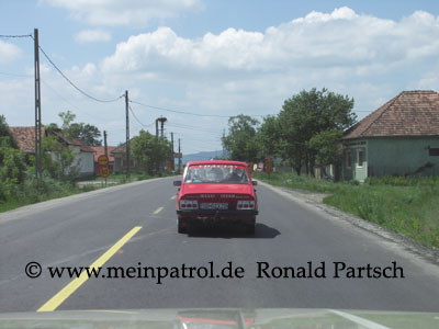 Rallye, Dacia, Sibiu, Fumosito, Rum&auml;nien, romania, roumania, Nissan, nissan, Patrol, patrol, Safari, safari, Patrol GR, patrol gr, Safari GR, safari gr, GR, gr, KR, kr, Patrol GQ, patrol gq, Safari GQ, safari gq, GQ, gq, Y60, y60, JRY60, jry60, JRLY60, jrly60, VRGY60, vrgy60, ARGY60, argy60, TD42, td42, 4.2-Liter, 4.2 Litre, 4.2 litre, 4,2-Liter, Sechszylinder, Inlinesix, inlinesix, high roof, Hochdach, Jeep, jeep, Wrangler, wrangler, TJ, tj, Yamaha, Kodiak, yamaha, kodiak, 4x4, 4WD, 4wd, four wheel drive, AWD, awd, Offroad, offroad, Off Road, OFF ROAD, off road, offroader, Allradler, Allradantrieb, Gel&auml;ndeuntersetzung, Reduktion, low gears, Differenzialsperre, Differentialsperre, locker, Gelaendewagen, Gel&auml;ndewagen, Reisen, reisen, travel, Expedition, expedition, Tour, tour, Tuning, tuning, tune, Zubeh&ouml;r, equipment