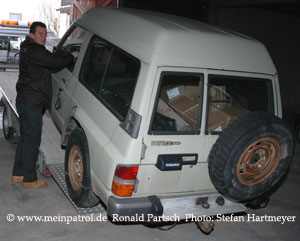 Fumoschrotto, Externlager, Ersatzteile, Nissan, nissan, Patrol, patrol, Safari, safari, Patrol GR, patrol gr, Safari GR, safari gr, GR, gr, KR, kr, Patrol GQ, patrol gq, Safari GQ, safari gq, GQ, gq, Y60, y60, JRY60, jry60, JRLY60, jrly60, VRGY60, vrgy60, ARGY60, argy60, TD42, td42, 4.2-Liter, 4.2 Litre, 4.2 litre, 4,2-Liter, Sechszylinder, Inlinesix, inlinesix, high roof, Hochdach, Jeep, jeep, Wrangler, wrangler, TJ, tj, Yamaha, Kodiak, yamaha, kodiak, 4x4, 4WD, 4wd, four wheel drive, AWD, awd, Offroad, offroad, Off Road, OFF ROAD, off road, offroader, Allradler, Allradantrieb, Gel&auml;ndeuntersetzung, Reduktion, low gears, Differenzialsperre, Differentialsperre, locker, Gelaendewagen, Gel&auml;ndewagen, Reisen, reisen, travel, Expedition, expedition, Tour, tour, Tuning, tuning, tune, Zubeh&ouml;r, equipment