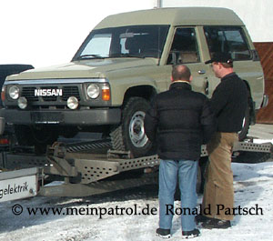 Fumosito, Bewunderung, Nissan, nissan, Patrol, patrol, Safari, safari, Patrol GR, patrol gr, Safari GR, safari gr, GR, gr, KR, kr, Patrol GQ, patrol gq, Safari GQ, safari gq, GQ, gq, Y60, y60, JRY60, jry60, JRLY60, jrly60, VRGY60, vrgy60, ARGY60, argy60, TD42, td42, 4.2-Liter, 4.2 Litre, 4.2 litre, 4,2-Liter, Sechszylinder, Inlinesix, inlinesix, high roof, Hochdach, Jeep, jeep, Wrangler, wrangler, TJ, tj, Yamaha, Kodiak, yamaha, kodiak, 4x4, 4WD, 4wd, four wheel drive, AWD, awd, Offroad, offroad, Off Road, OFF ROAD, off road, offroader, Allradler, Allradantrieb, Gel&auml;ndeuntersetzung, Reduktion, low gears, Differenzialsperre, Differentialsperre, locker, Gelaendewagen, Gel&auml;ndewagen, Reisen, reisen, travel, Expedition, expedition, Tour, tour, Tuning, tuning, tune, Zubeh&ouml;r, equipment